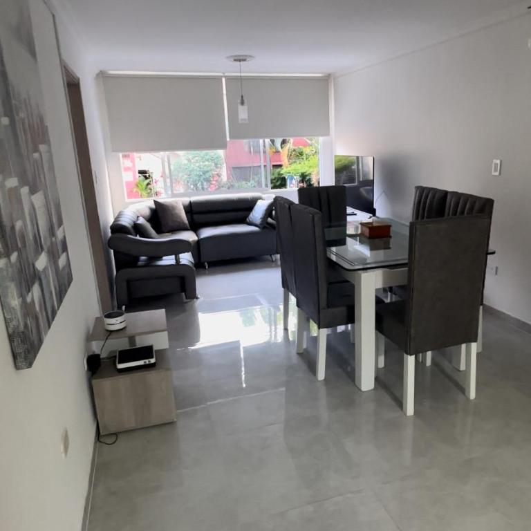 Unidad cerca a cosmocentro - Apartamento de 3 dormitorios - 8