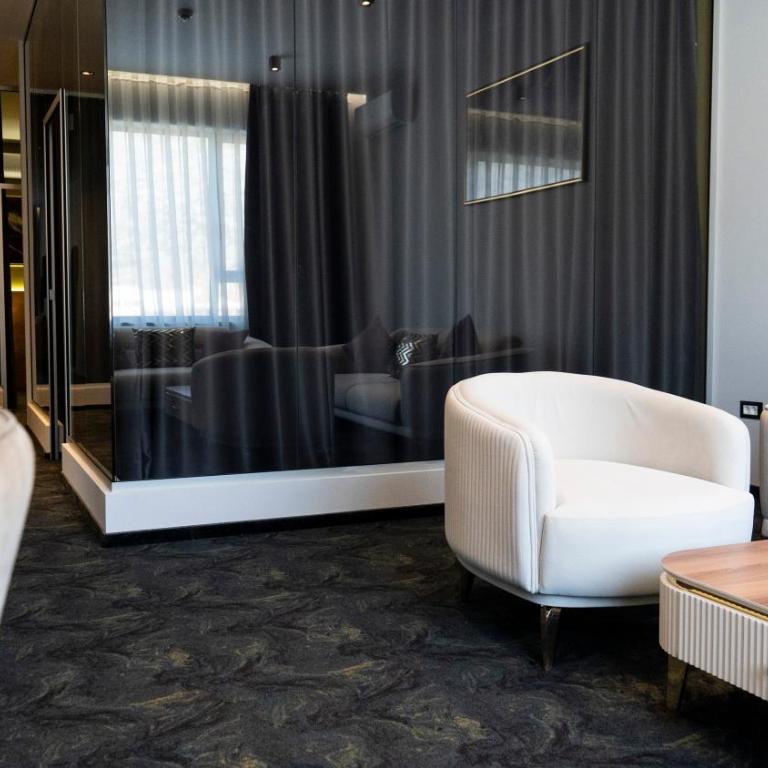 HA Hotel Mostar - Presidential Suite - 1