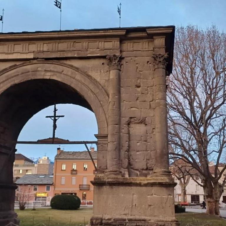 Trilocale Arco d'Augusto con box - Appartamento con 1 Camera da Letto - 24