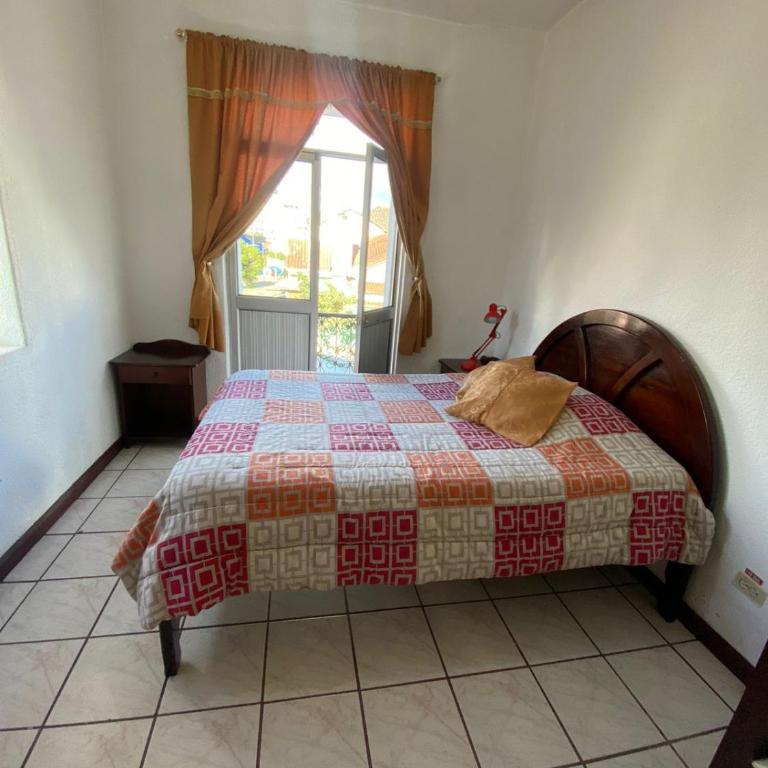 Hostal Almagro - Deluxe Double Room with Balcony - 2