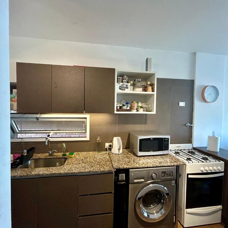 Hermoso y grande departamento, ubicación ideal - Apartamento de 1 dormitorio - 6