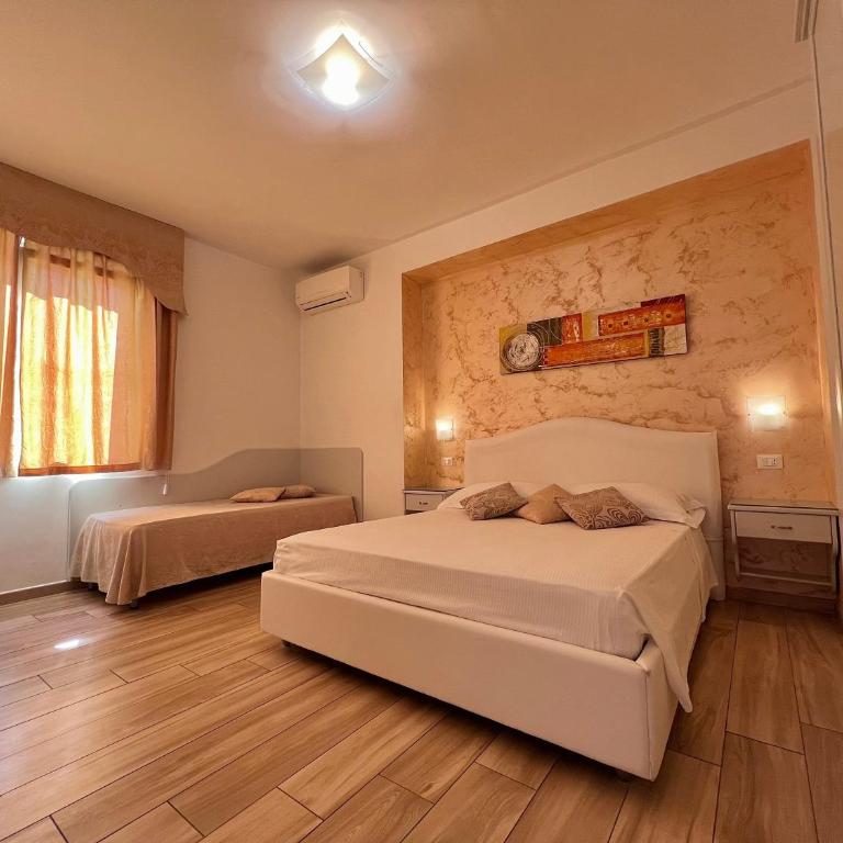 Bella Tropea Accommodation - Deluxe Double Room - 13