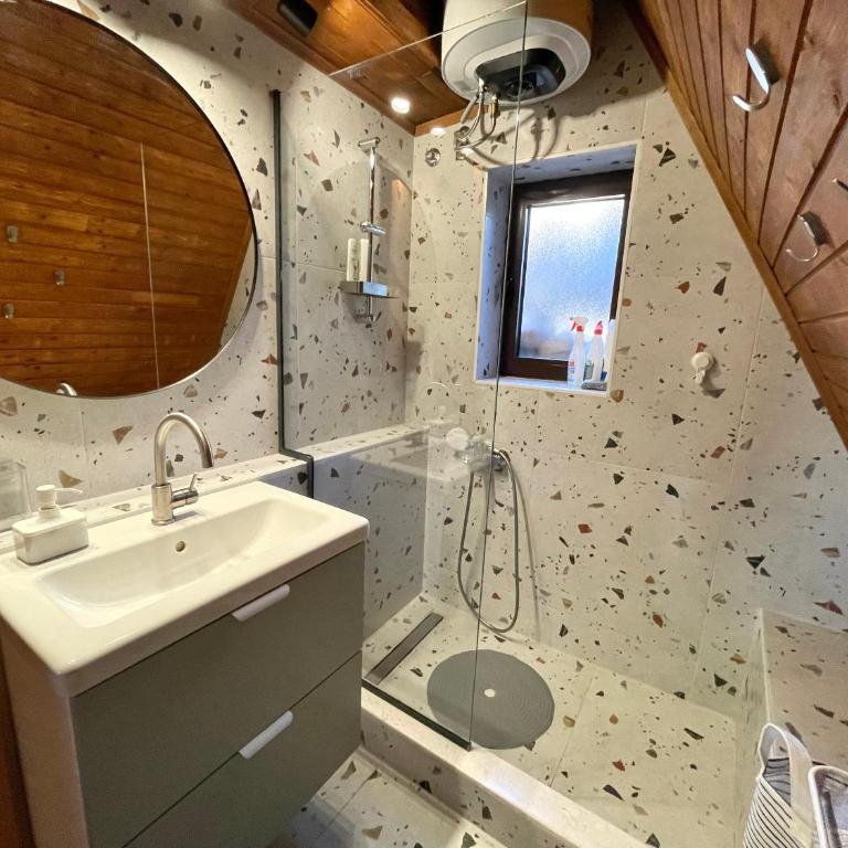 Holiday Home Dana Kopaonik - Two-Bedroom House - 16