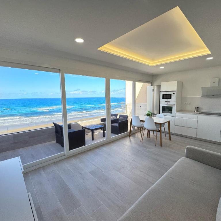 Ático Vistas Mar Playa Las Canteras - Apartamento de 2 dormitorios - 1
