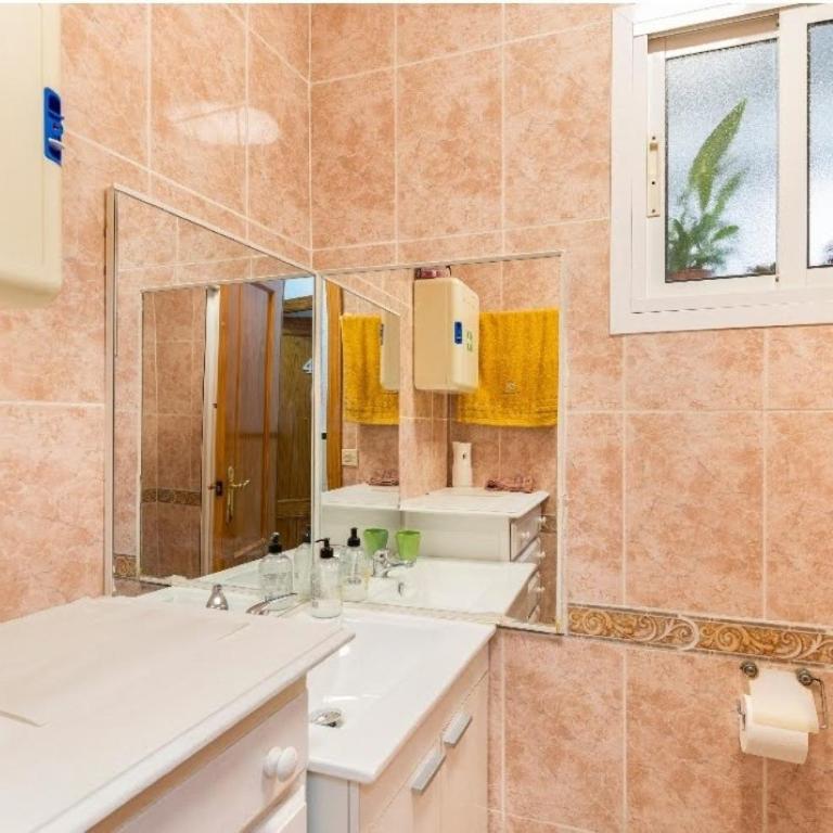 Habitaciones privadas con cama doble en Sevilla - Habitación con baño compartido - Cama grande - 22