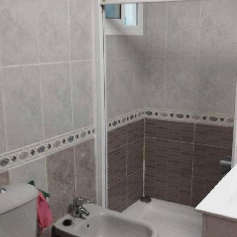 Habitaciones privadas con cama doble en Sevilla - Habitación con baño compartido - Cama grande - 18