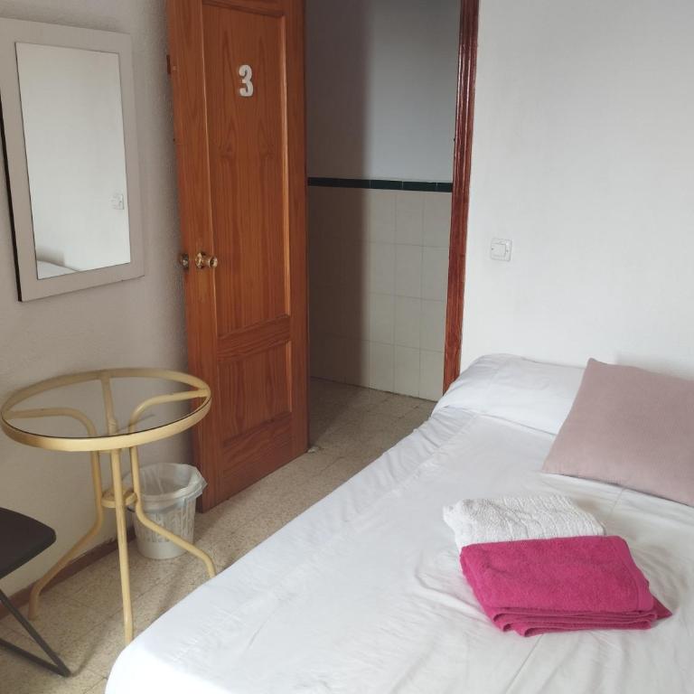Habitaciones privadas con cama doble en Sevilla - Habitación con baño compartido - Cama grande - 16