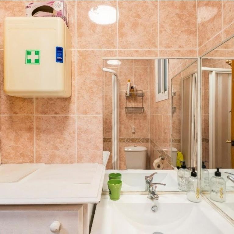Habitaciones privadas con cama doble en Sevilla - Habitación con baño compartido - Cama grande - 24