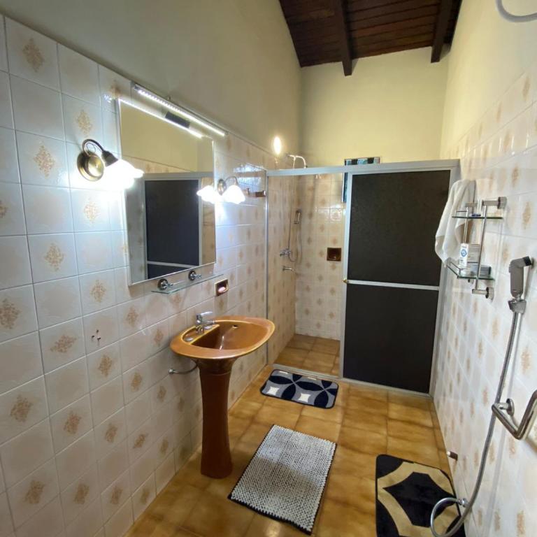 RESIDENCIA-UNIV - Triple Room with Pool View - 12