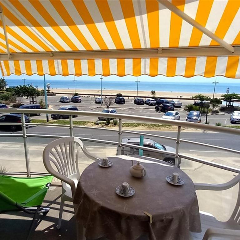 Bel Appartement Face Mer - 1 Chambre - Classé 2* - Parking - 5 personnes - FR-1-323-299 - Appartement - 1