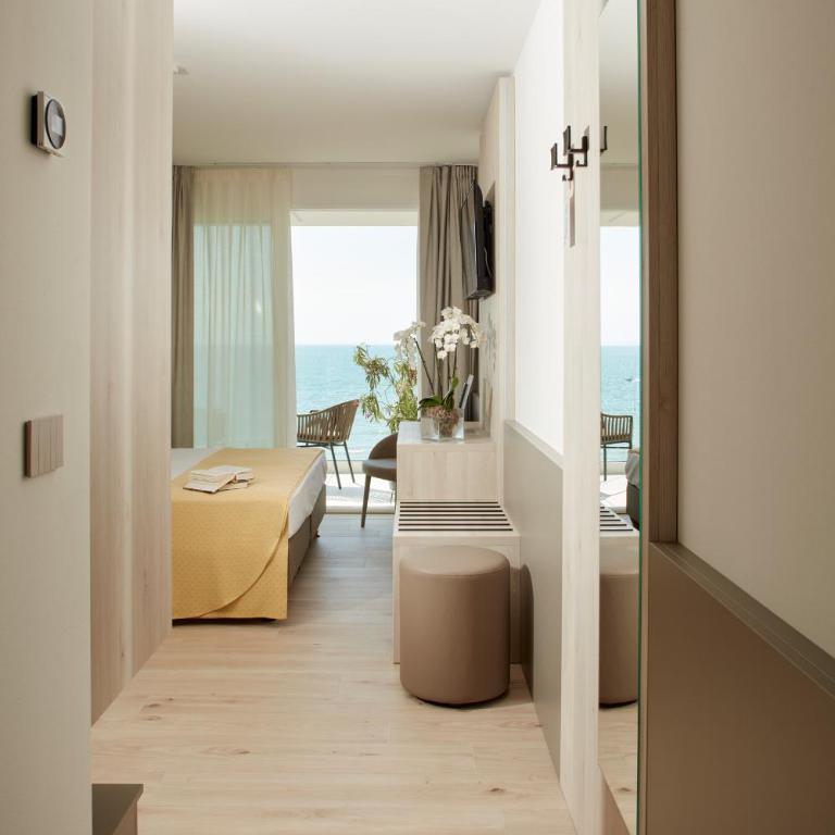 Hotel Pelikan - Camera Deluxe Matrimoniale/Doppia con Letti Singoli con Vista Mare - 3