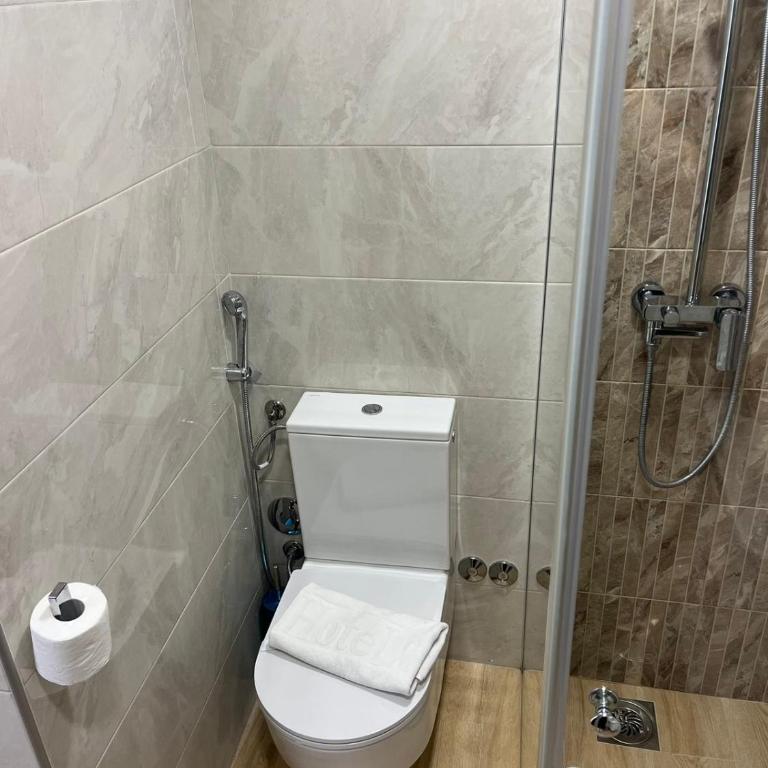 Hotel NOBEL Ulcinj - Dvokrevetna Soba sa Bračnim Krevetom - 8