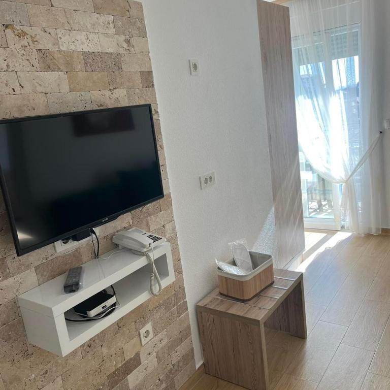 Hotel NOBEL Ulcinj - Dvokrevetna Soba sa Bračnim Krevetom - 20