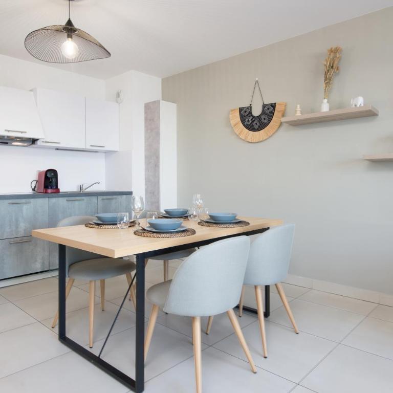 Luxueux appartement - Vue mer - Parking privé - BP - One-Bedroom Apartment - 12