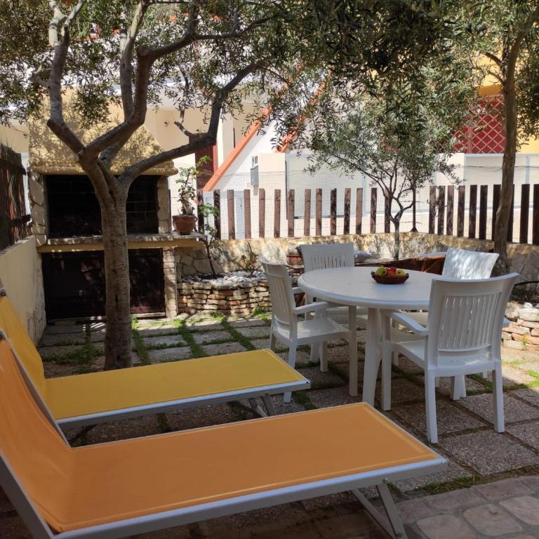 Villetta Simiri caposchiera con cortile e BBQ - Casa con 2 Camere da Letto - 2