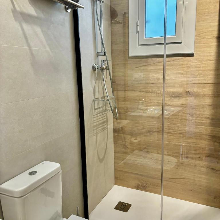 Barceloneta Ramblas Apartments - Two-Bedroom Apartment - 13