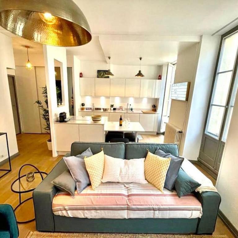 Beaux T2 et T3 climatisés dans le triangle d'or - Two-Bedroom Apartment - 1