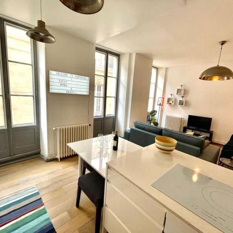 Beaux T2 et T3 climatisés dans le triangle d'or - Two-Bedroom Apartment - 2