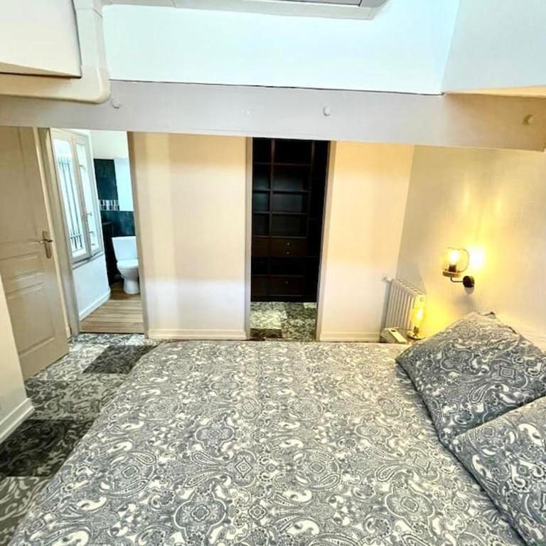 Beaux T2 et T3 climatisés dans le triangle d'or - Two-Bedroom Apartment - 3