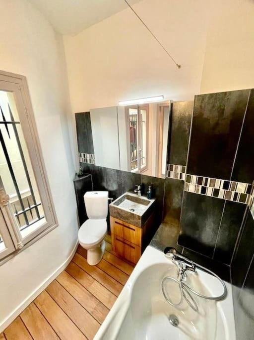 Beaux T2 et T3 climatisés dans le triangle d'or - Two-Bedroom Apartment - 17
