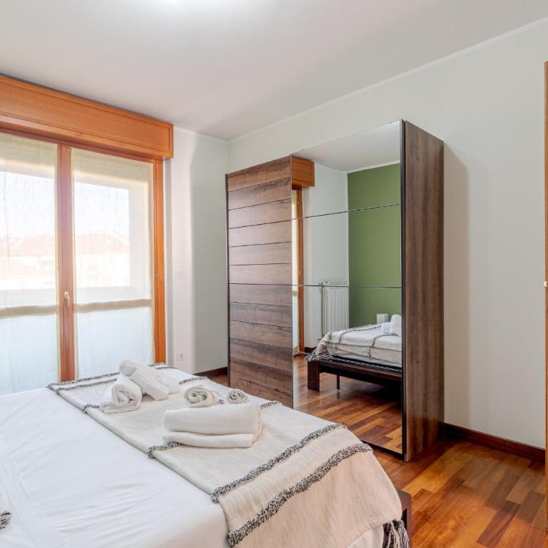 GuestHost - Crocetta Residence! Modern & Roomy Flat - Two-Bedroom Apartment - 11
