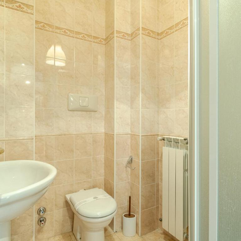 GuestHost - Crocetta Residence! Modern & Roomy Flat - Two-Bedroom Apartment - 20