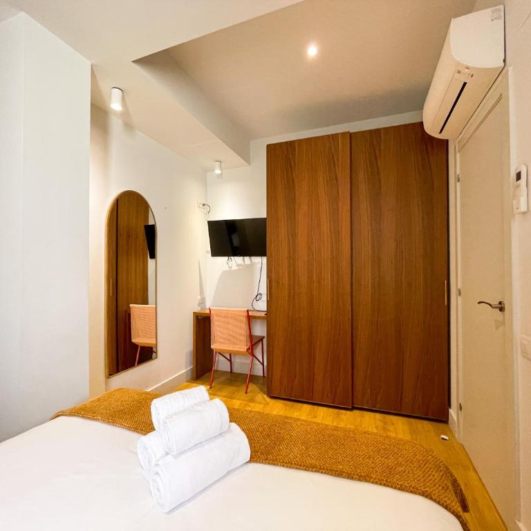 Boutique Pare Lainez - One-Bedroom Apartment with Balcony - 6