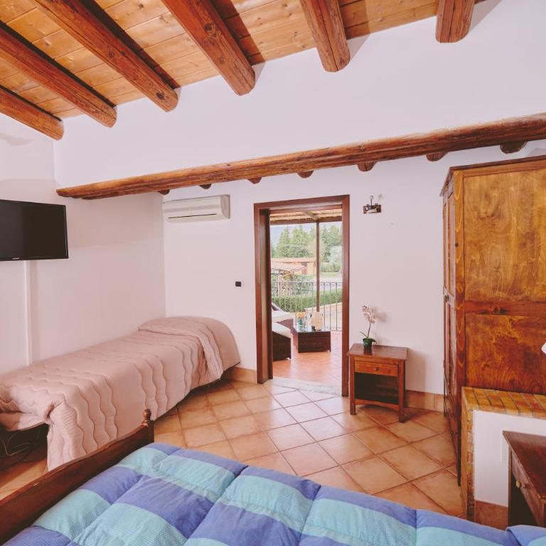 B&B Casale degli Ulivi - Camera Tripla con Terrazza - 1