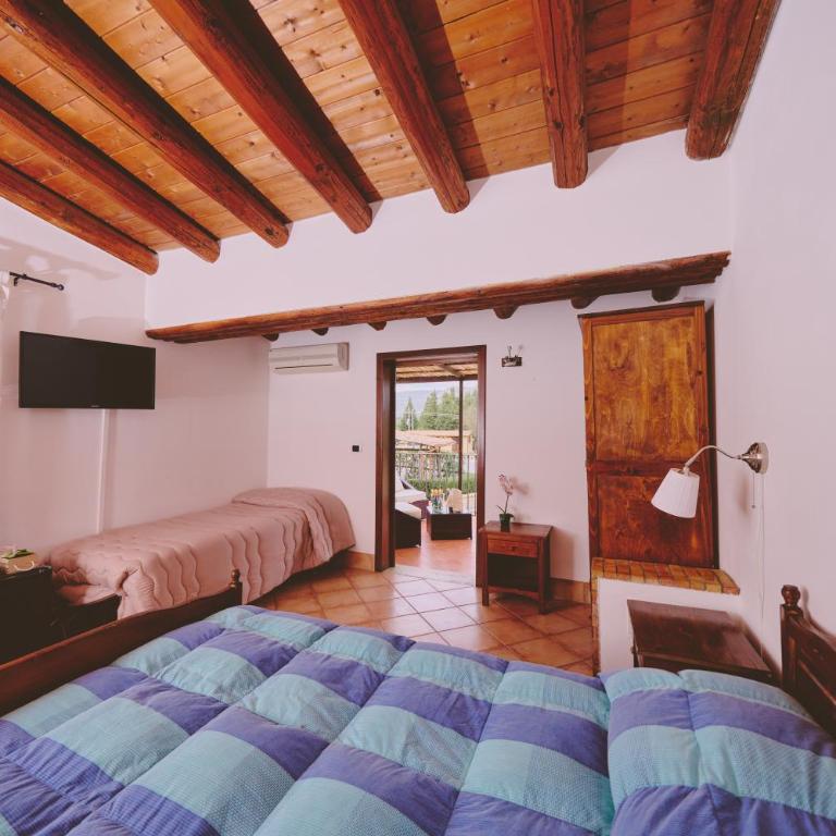 B&B Casale degli Ulivi - Camera Tripla con Terrazza - 11