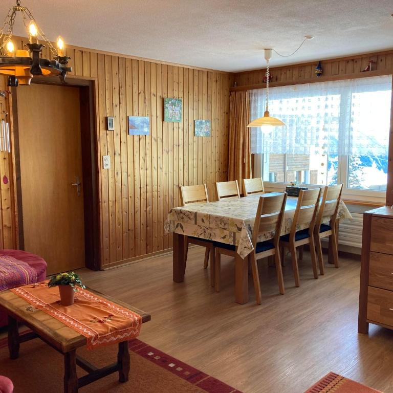 Chalet Sunnuterrasse - Apartment mit Dusche - 18