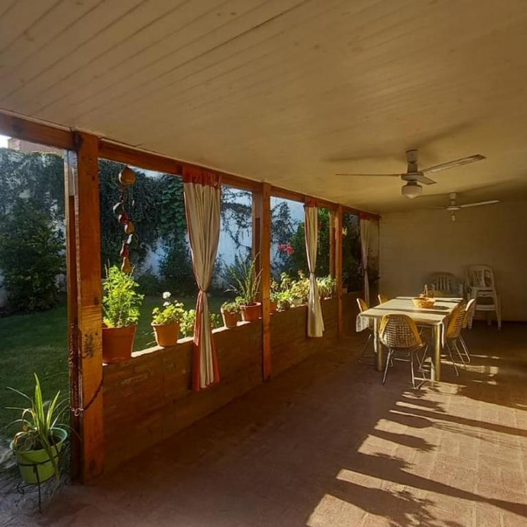 CASA AMPLIA Y CONFORTABLE - Casa de 3 dormitorios - 5