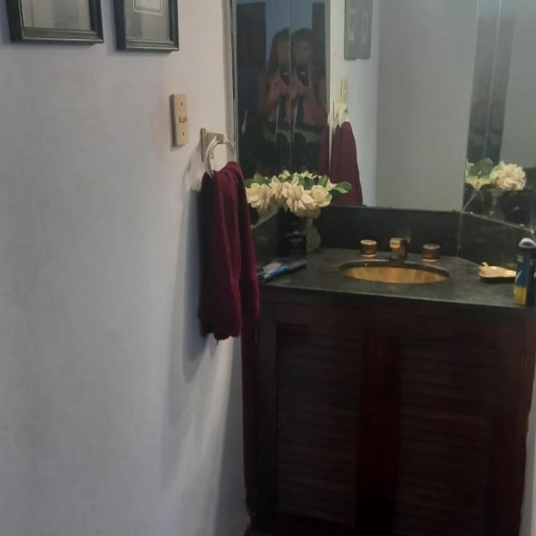 CASA AMPLIA Y CONFORTABLE - Casa de 3 dormitorios - 8