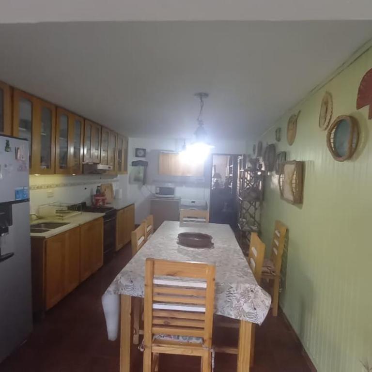 CASA AMPLIA Y CONFORTABLE - Casa de 3 dormitorios - 15