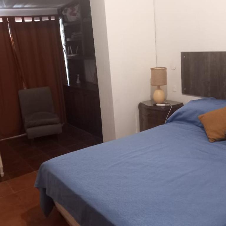 CASA AMPLIA Y CONFORTABLE - Casa de 3 dormitorios - 32