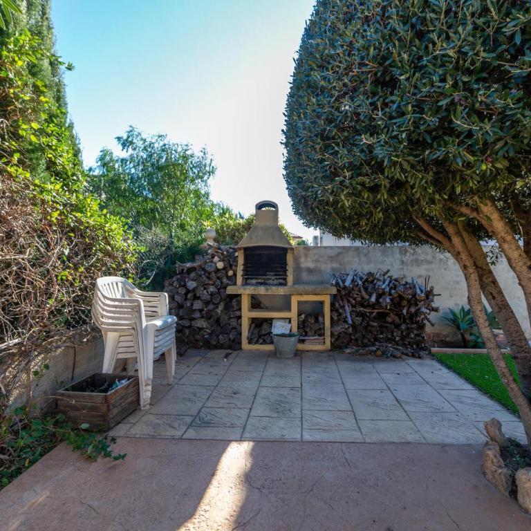 3 Bedroom Beach Front Home In Miami Platja - Three-Bedroom Vacation Home - 7