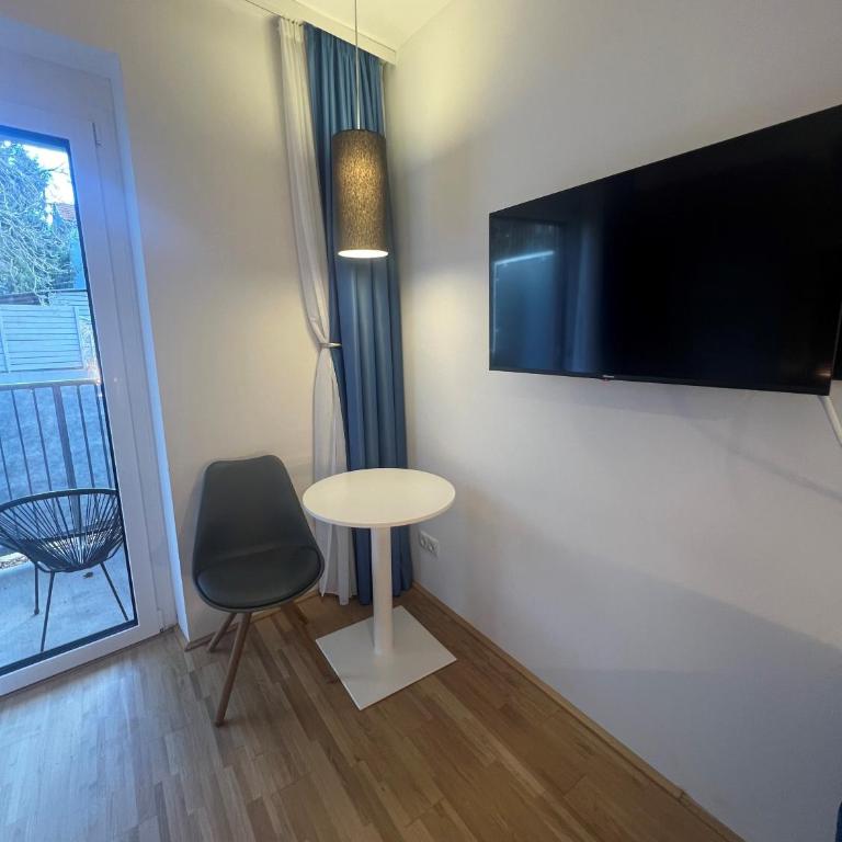 Arbio I Comfy Apart near Graz University - Mini-Apartment mit Balkon - 9