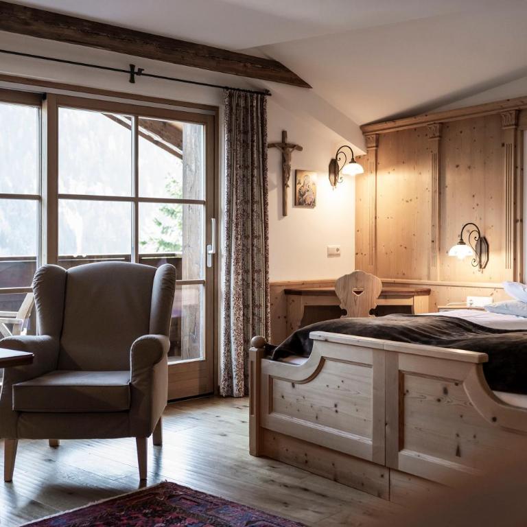 Charmehotel Uhrerhof - Deur - Junior Suite con Balcone - 2