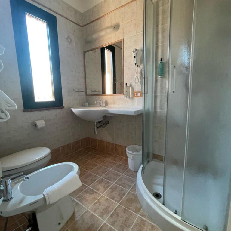 Hotel Marco Polo 3 Stelle Superior - Camera Tripla Comfort - 9