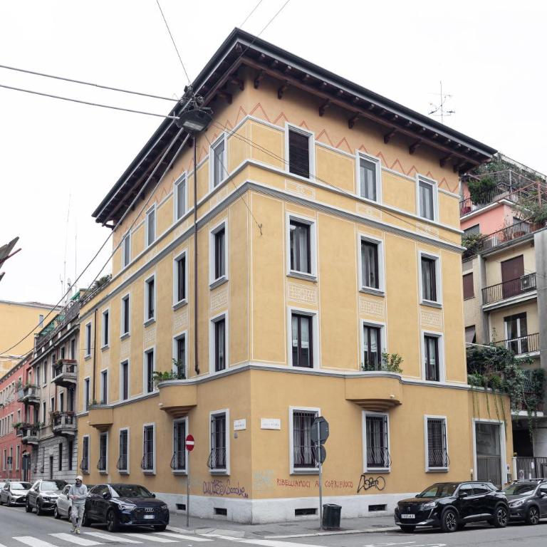 Elegante Quadrilocale Liberty in Zona Risorgimento - Appartamento con 3 Camere da Letto - 3