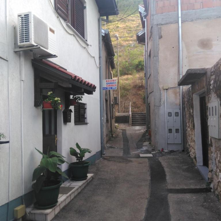 Guesthouse NO.27 - Mala Dvokrevetna Soba sa Bračnim Krevetom - 3