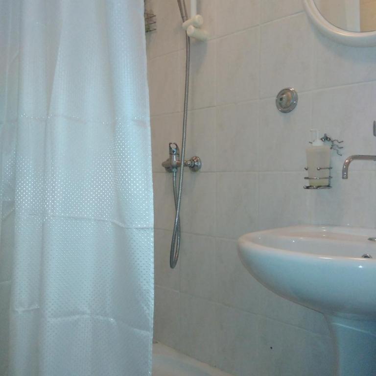 Guesthouse NO.27 - Mala Dvokrevetna Soba sa Bračnim Krevetom - 5