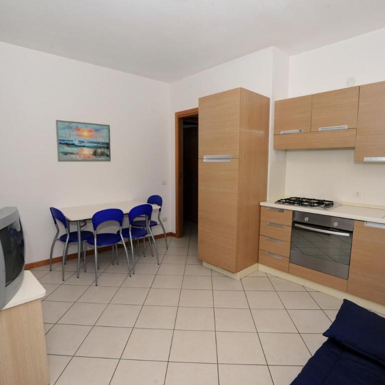 Residence Sole del Conero - Appartamento con 2 Camere da Letto (3 Adulti) - 5