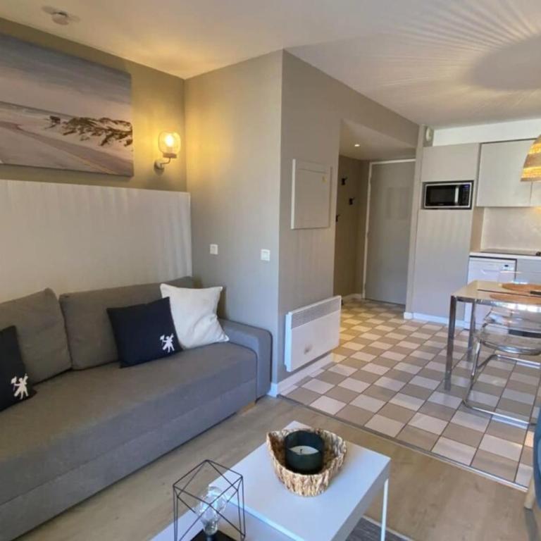 Très bel appt 6 pers avec piscine sauf janvier tennis et parking 202 - Appartement - 3