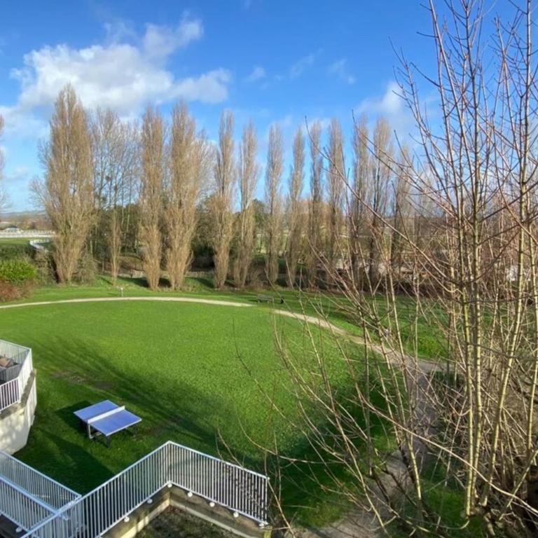 Très bel appt 6 pers avec piscine sauf janvier tennis et parking 202 - Appartement - 23