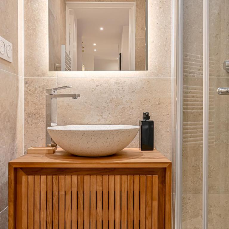 Suite Eiffel- Perfect location - Appartement 1 Chambre - 15