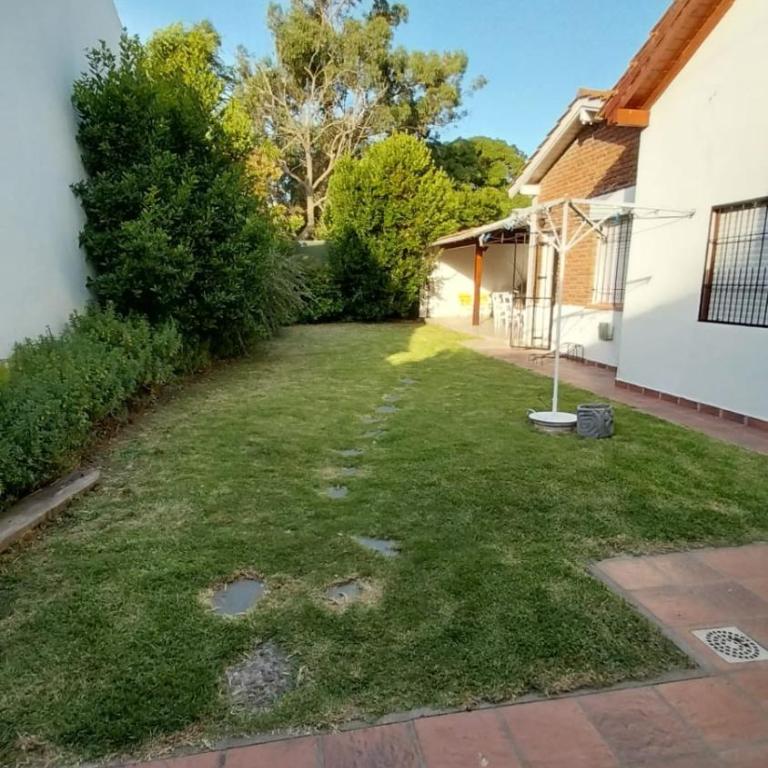 Chalet en Miramar (Calle 35 n°1043) - Casa de 4 dormitorios - 12