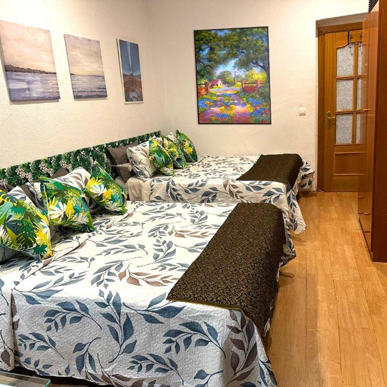 PUERTA DEL SOL Carretas APARTAMENTS & Rooms - Three-Bedroom Apartment - 26