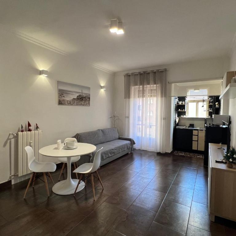 Appartamento Maya Torino - Appartamento con 1 Camera da Letto - 2