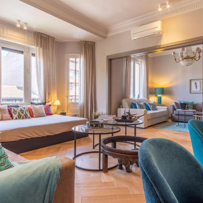 Spacious 3-Bed Apartment in Salamanca Madrid - Apartamento con balcón - 1