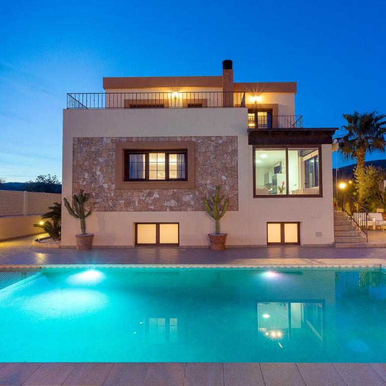 Villa near ibiza Town Sleeps 14 - Villa de 7 dormitorios - 7